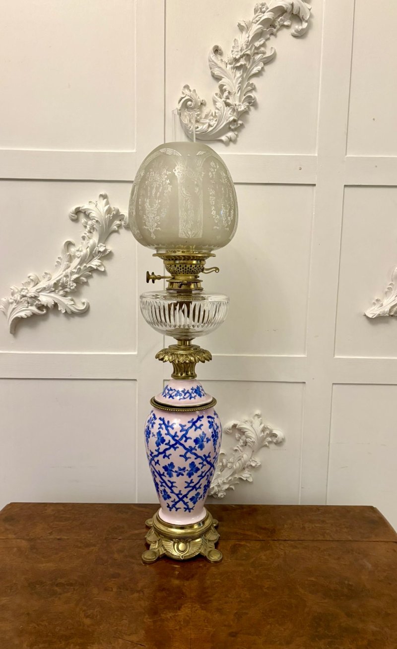 Unusual Outstanding Quality Large Antique Victorian Porcelain Oil Lamp